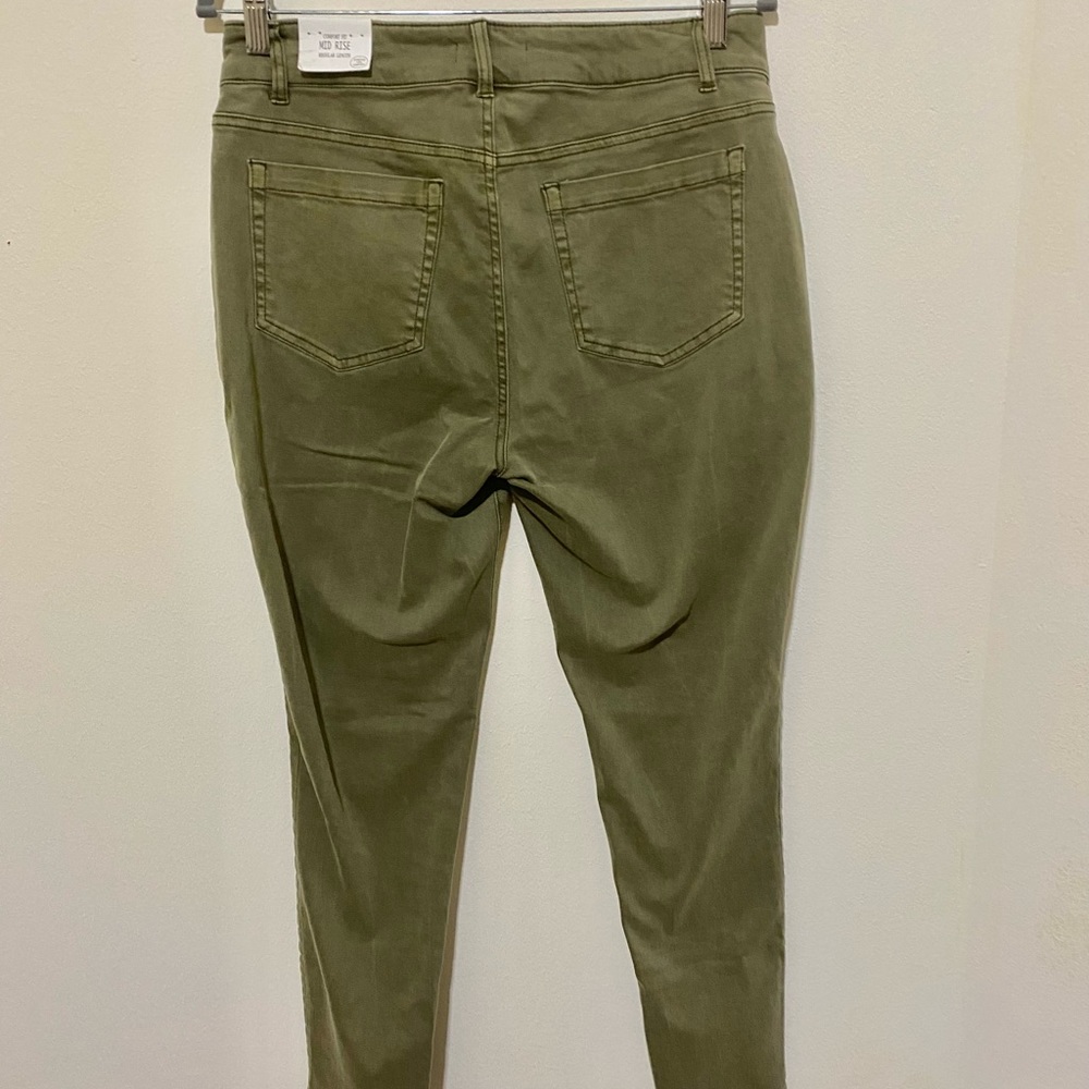 Gibson & Latimer Mid Rise Skinny Jeans - Picture 3 of 12